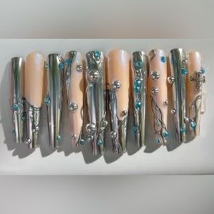 Chrome press on nails